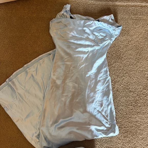 PRINCESS POLLY DRESS - Picture 2 of 3